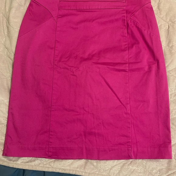 Worthington Pink Pencil Skirt Sleek Design - Picture 1 of 8